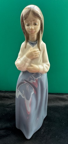 Nao lladro spanish - girl, lady