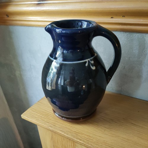Heavy stoneware slipware jug - slipware,