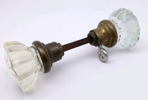 Antique point fluted - fluted, glass