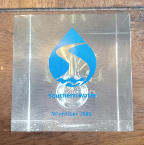 Vintage 1989 southern water - vintage,