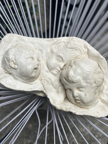 Hen feathers white plaster - hen-feathers,