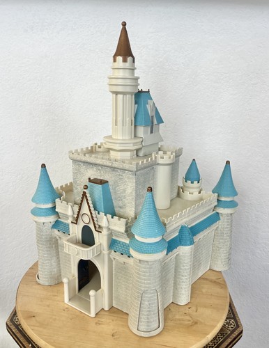Vintage walt disney world - walt,