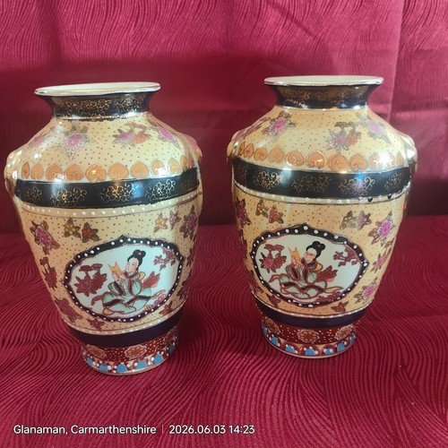 Pair vintage japanese - of,