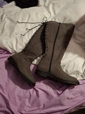 Grey Knee Length Boots With Tie Up Detail At The Back Size 6