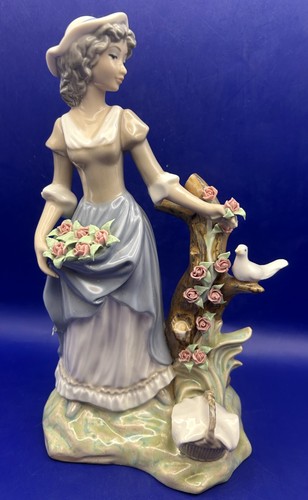 Lladro style vintage porcelain - vintage,