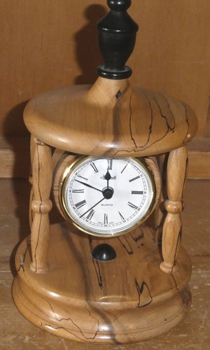 Hermle quartz clock - ,
