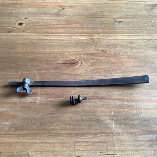 Singer 29k spring bar - ,
