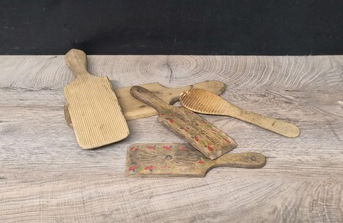 Antique butter pats - pats, pair