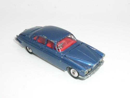 Corgi 238 jaguar mark - corgi,