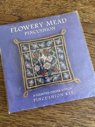 Heritage collection flowery - -,