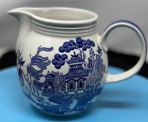 Blue white churchill willow - white,