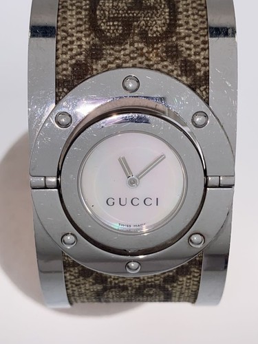 Gucci twirl bangle watch - gucci,