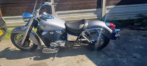Honda shadow vt400 - honda,