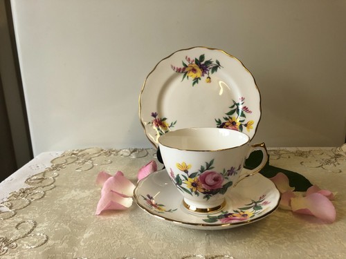 Vintage crown regent - crown, china