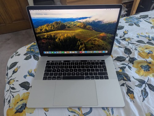 Apple macbook pro 2017 - apple,