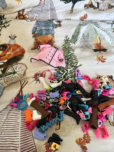 Barbie doll accessories bundle - barbie,