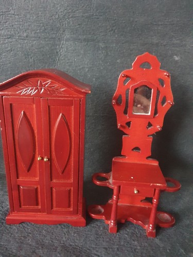 Miniature furniture collectors - miniature,