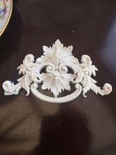 Applique ornate resin