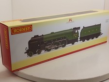 Hornby R3833 LNER Thompson