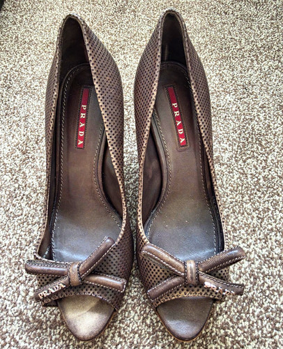 Prada brown leather open toe - brown,