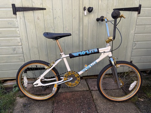 Pro lite 1982 - pro-lite, school