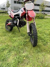 M2R Racing KXF125 Pit Bike,red In Perfect Condition ,rides Perfect .