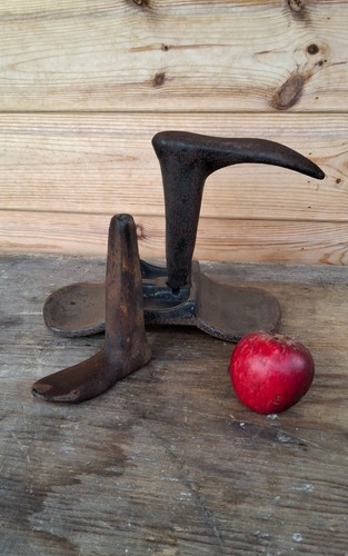 Heavy cast iron - heavy,