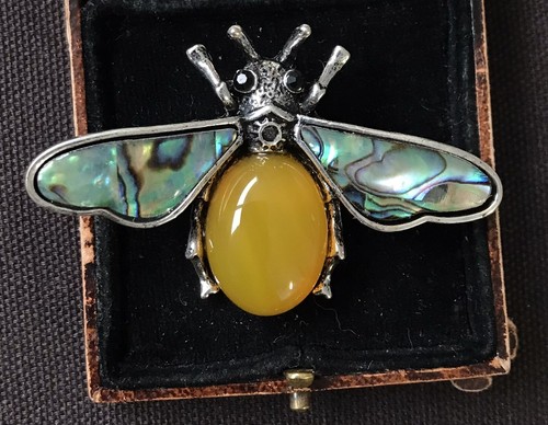 Vintage style jewellery - vintage,