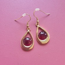 Gold tone drop dangle amber