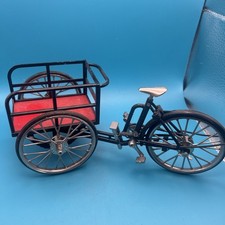 This is a 1:10 scale diecast