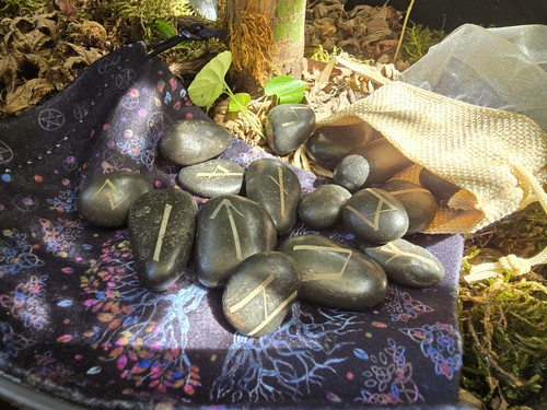 Stone unique rune set hand - rune,