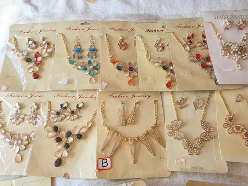 Joblot pcs diamante sets - diamante,