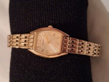 Ladies Accurist LB1227 CAL.5Y20 AR521SW Gold Tone Quartz Watch- Working 18cm