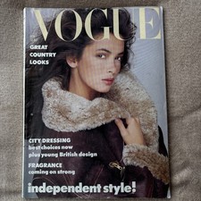 Vogue UK Magazine – November 1986 – Linda Spierings Cover – Good Condition