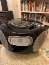 MINI PORTABLE RADIO CD PLAYER