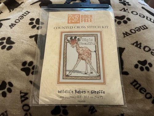 Wildlife babes giraffe - giraffe, born