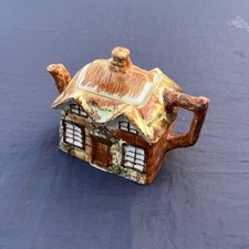 Cottage Ware *PRICE* Kensington Reg.no. 845007 Made In England Teapot 