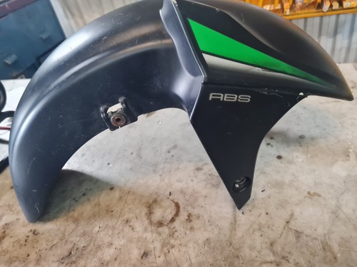 Kawasaki j300 front fender - kawasaki,