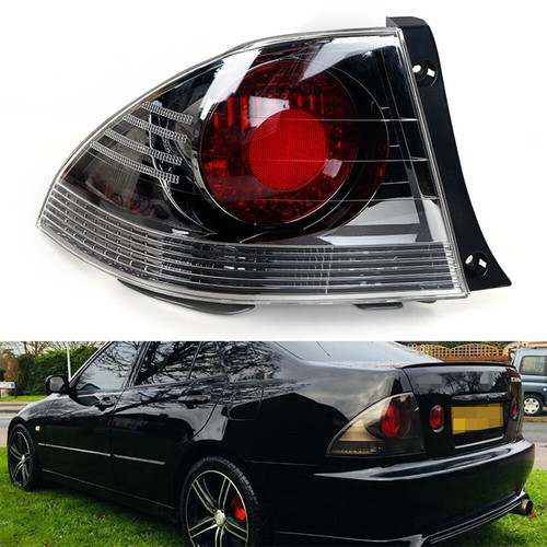 Left rear tail light - tail,