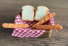 DOLLS HOUSE BAGUETTE & BREAD IN  A BASKET