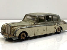 DINKY YOYS. VINTAGE. DINKY. ROLLS ROYCE PHANTOM V. LUXURY SALOON.