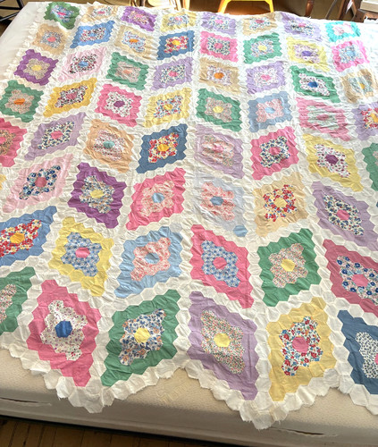Vintage flower garden quilt - vintage,