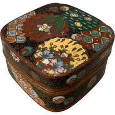 Japanese Hand-Painted Cloisonné Trinket Box Floral Motifs 20th Century 