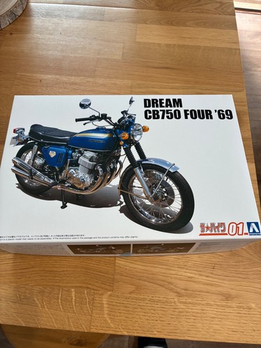 Aoshima honda dream cb750 four - dream,