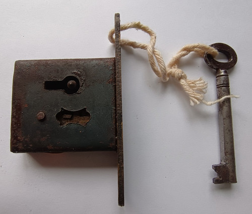 Small antique furniture lock - small,