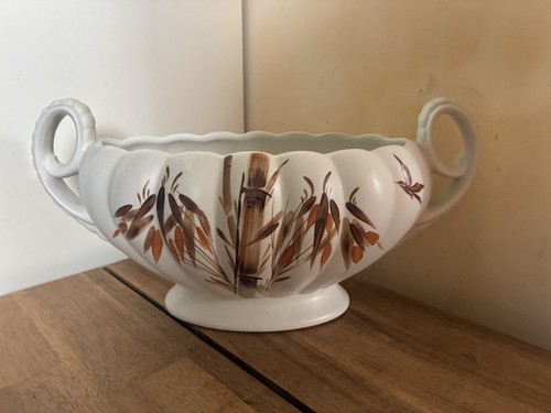 Radford mantle vase handled - mantle,