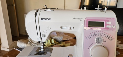 Brother innovis nv10 - brother,