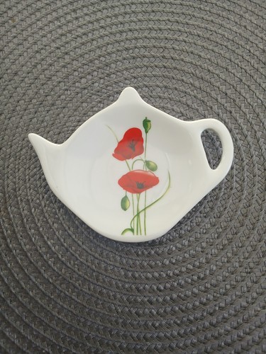 Dunelm red poppy - dunelm, tea