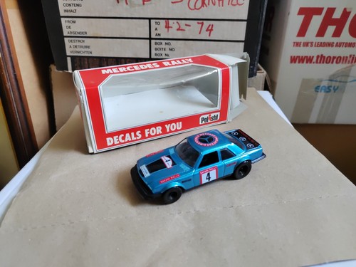 Boxed model vintage - 1/40,