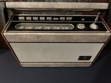 Robert’s 3-Band Preset Portable Radio Vintage